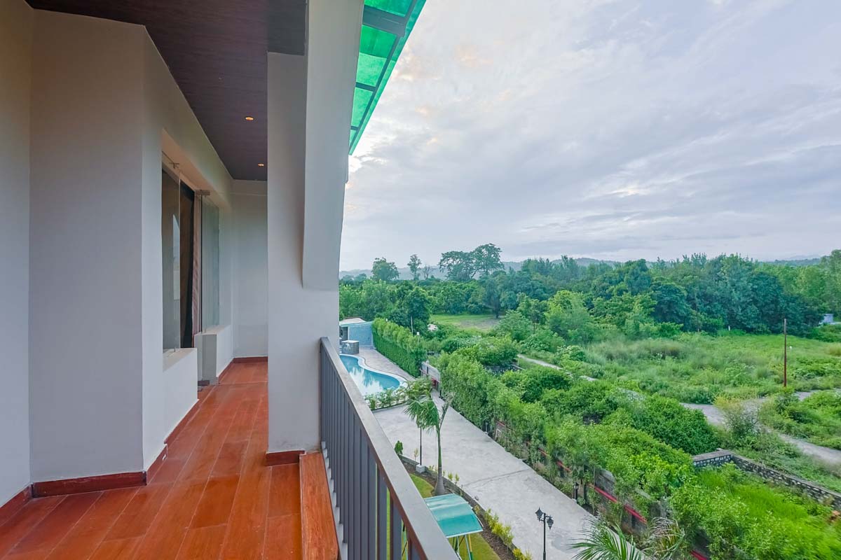 Honeymoon Suite with Jacuzzi Balcony View
